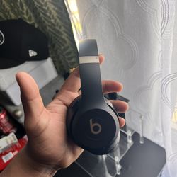 Beats Solo 4