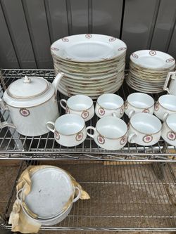VINTAGE THOMAS BARVARIAN DINNING SET