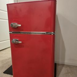 Mini Refrigerator