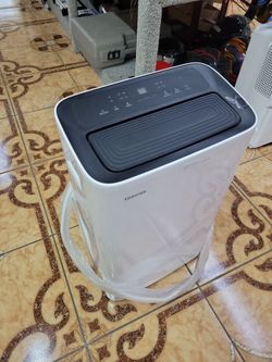 Toshiba PX011CWRU Portable A/C Unit