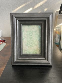 Gray Wood Textured Photo Frame