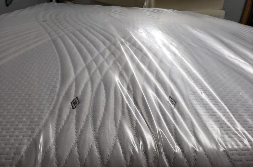 Simmons beautyrest top black hybrid clermont