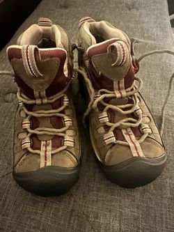 Women’s Hiking Boots Keen, Size 5