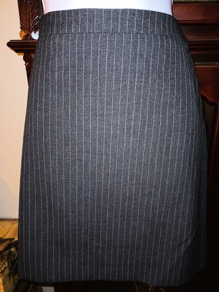 Pint Strip Skirt