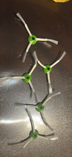 iRobot Roomba edge-sweeping brushes - New / Read Below ⬇️