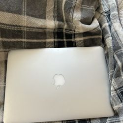 Mac Book 