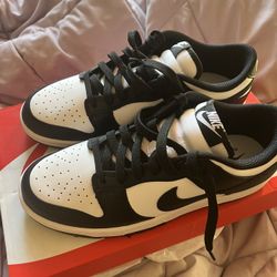 Nike Panda Dunks