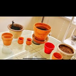 8 Ceramic flower pot holder- All 20$