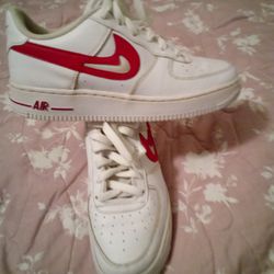 Nike Size 4.5 Y For boys And Girls 