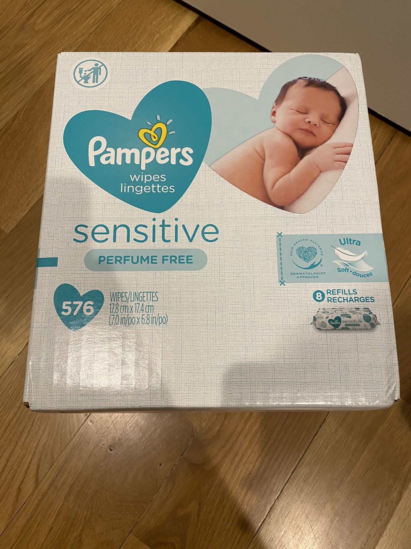 Pampers box new 576 baby wipes
