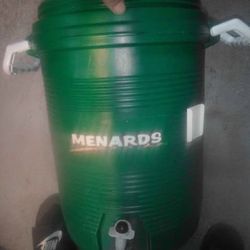 5 Gallon Liquid Igloo (Rubbermaid)