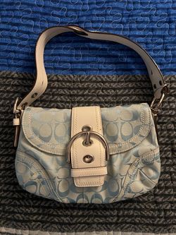 Y2K Coach Soho Signature Shoulder Bag Baby Blue Leather