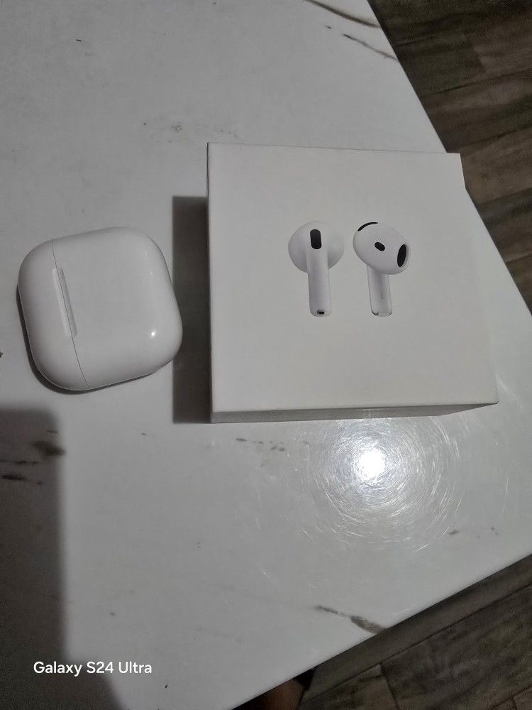 Airpods 4