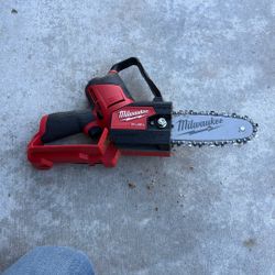 Milwaukee M12 6” Hatchet Saw 2527-20