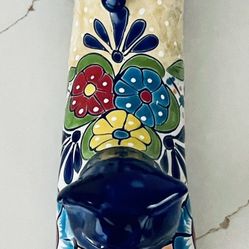 Streching Cat Talavera