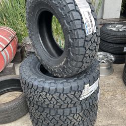 285/75/17 TOYO RT TRAIL BRAND NEW TIRES