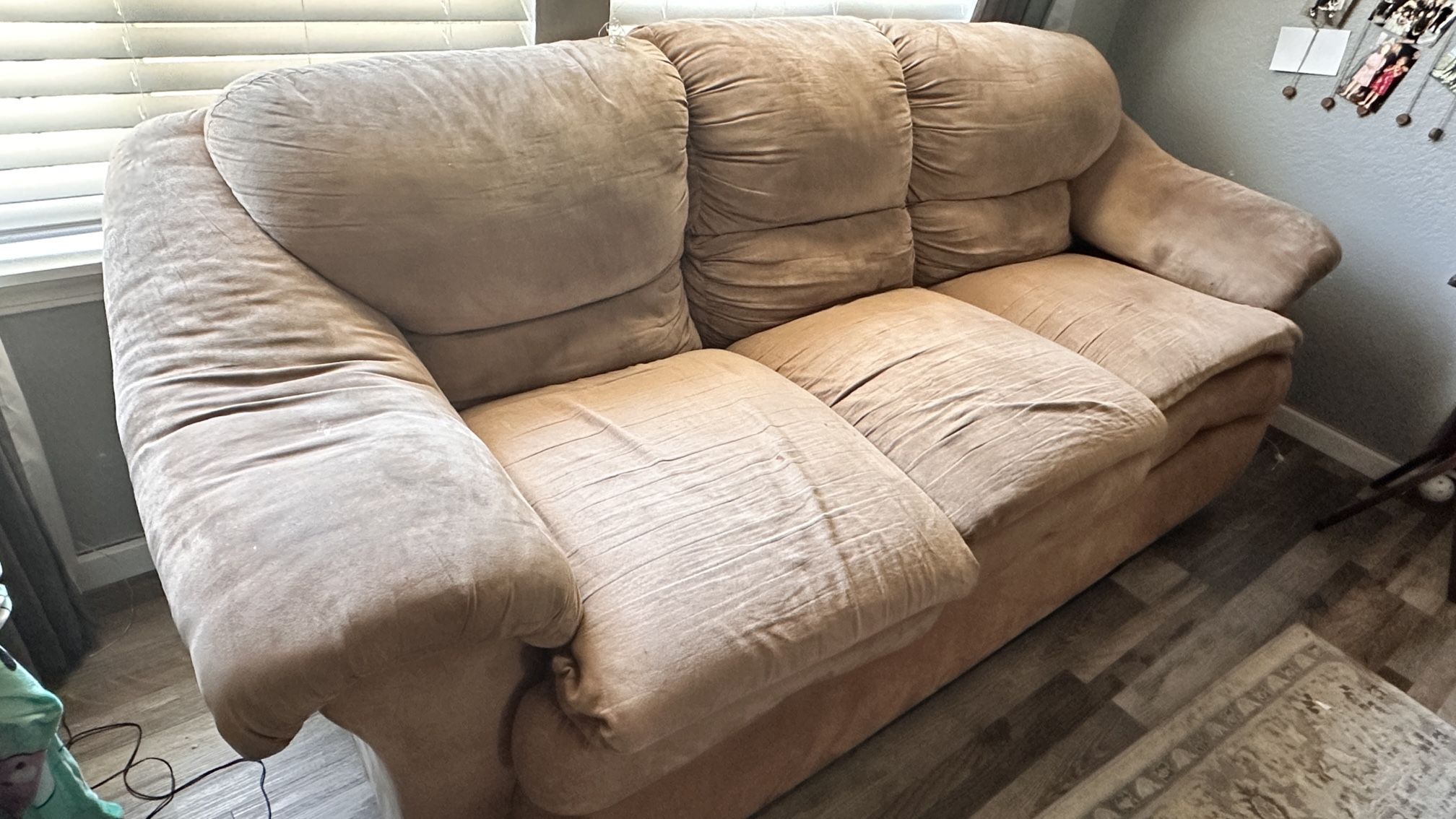3 Seater Couch Set (2)