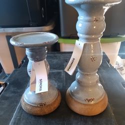 Set Of 2 Candle Holders / Decorative Pillar Holder From Kohls