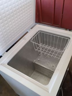 Freezer. 100.00 OBO