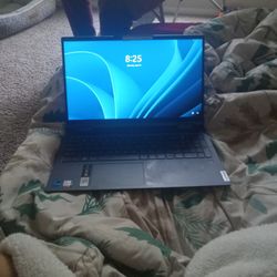 Laptop LENOVO YOGA 7i