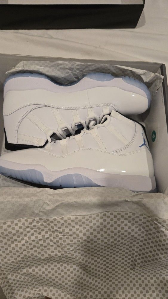 Jordan 11 Legend Blue