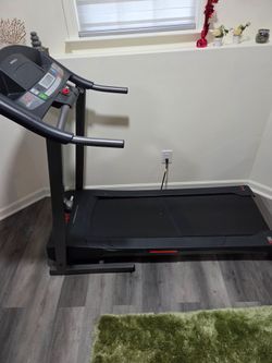Weslo Cadence Treadmill