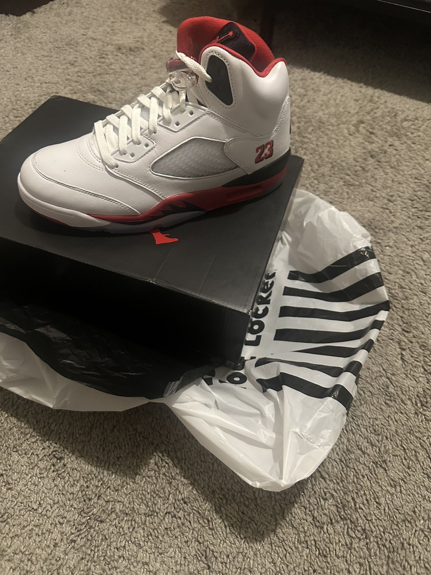 Retro 5 Fire red 9.5