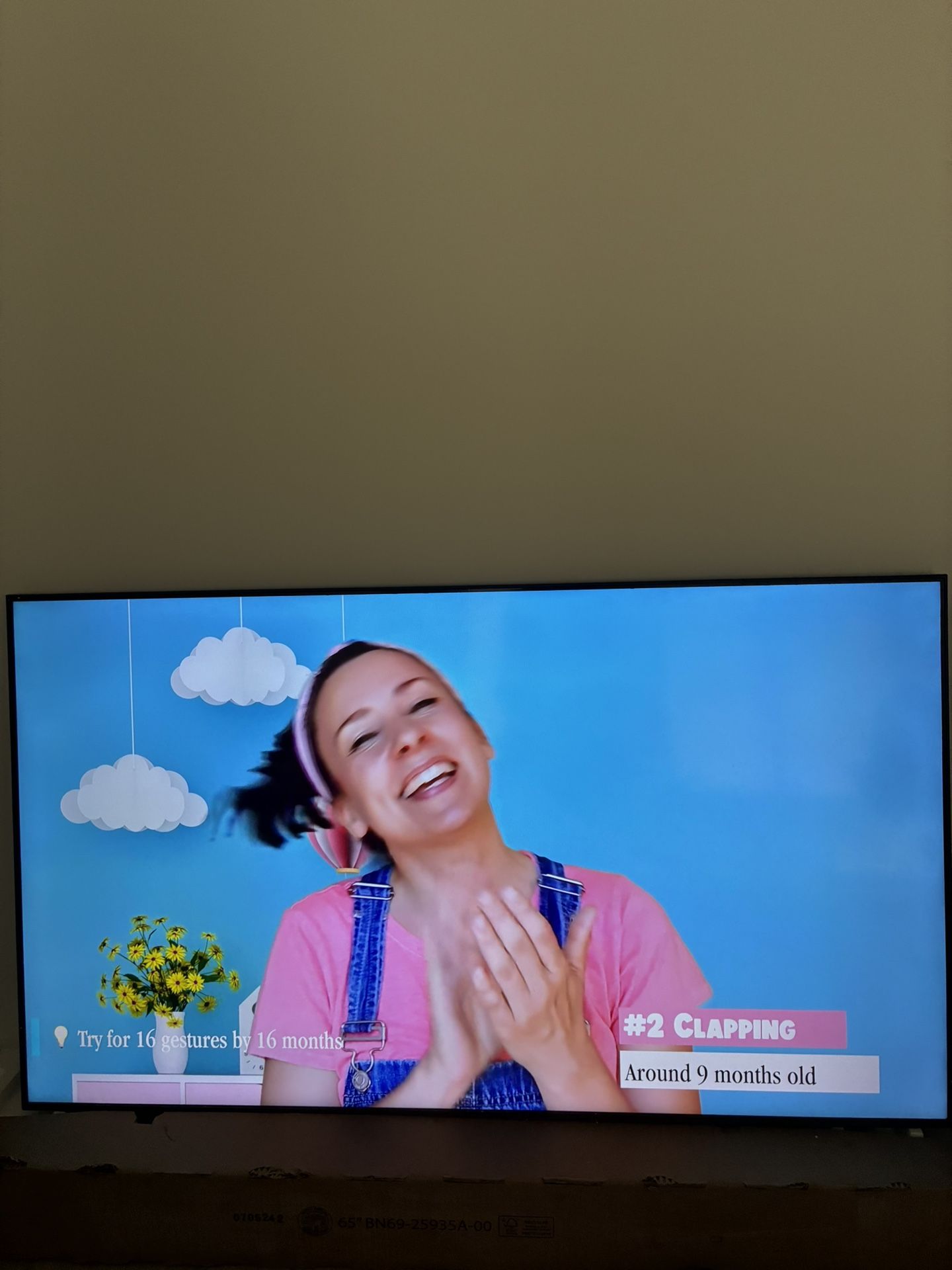 BRAND NEW SAMSUNG 65in ULTRA 4K TV