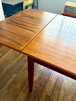 Vintage 1960s Danish Modern Teak Draw-Leaf Dining Table by AM Møbler - Pristine Condition