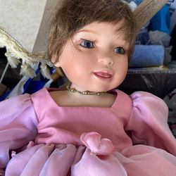 Porcelain Doll Gloria Vanderbilt 