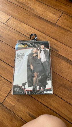 Black hooded cape from spirit