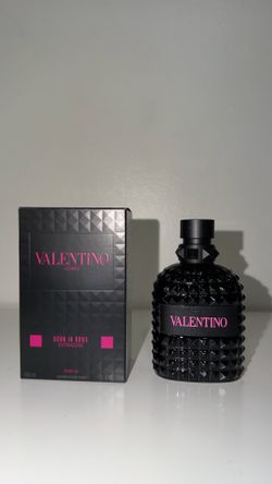 Valentino born in Roma extradose