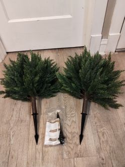 28'' Artificial Cedar Topiary Ball Trees