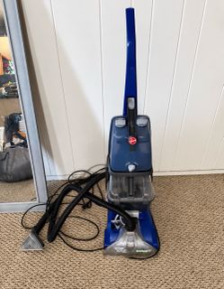 Hoover Power Scrub Deluxe Carpet Cleaner w/ Hose & Attachment – Works Great