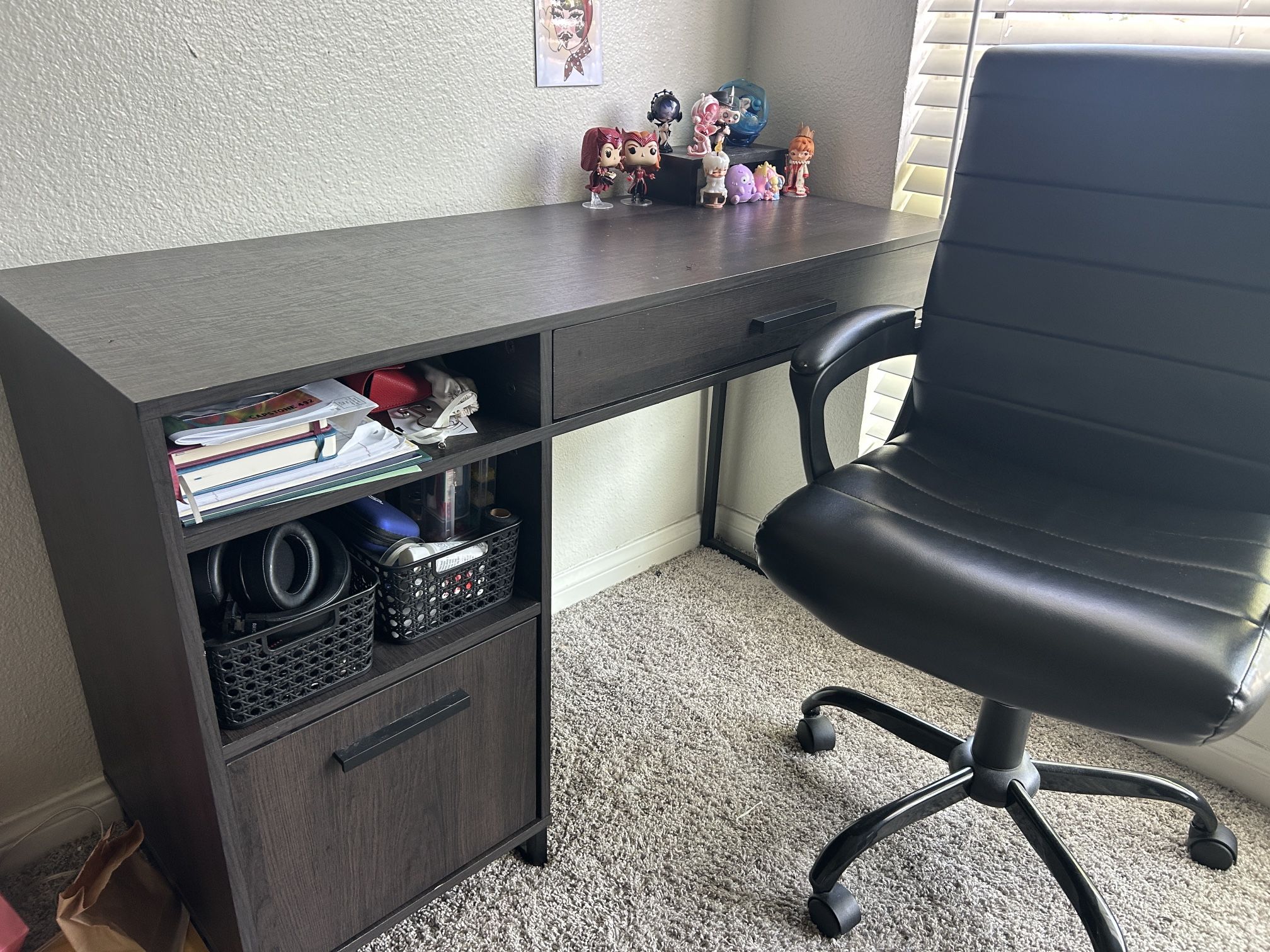 Desk & Rolling Chair