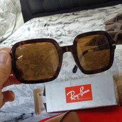 Ray-Ban 