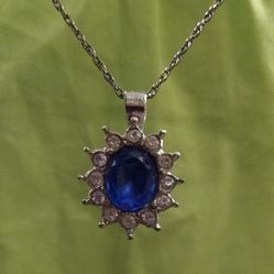 Sterling Silver Very Lovely Blue Sapphire Halo 😇 Style Necklace! 💙