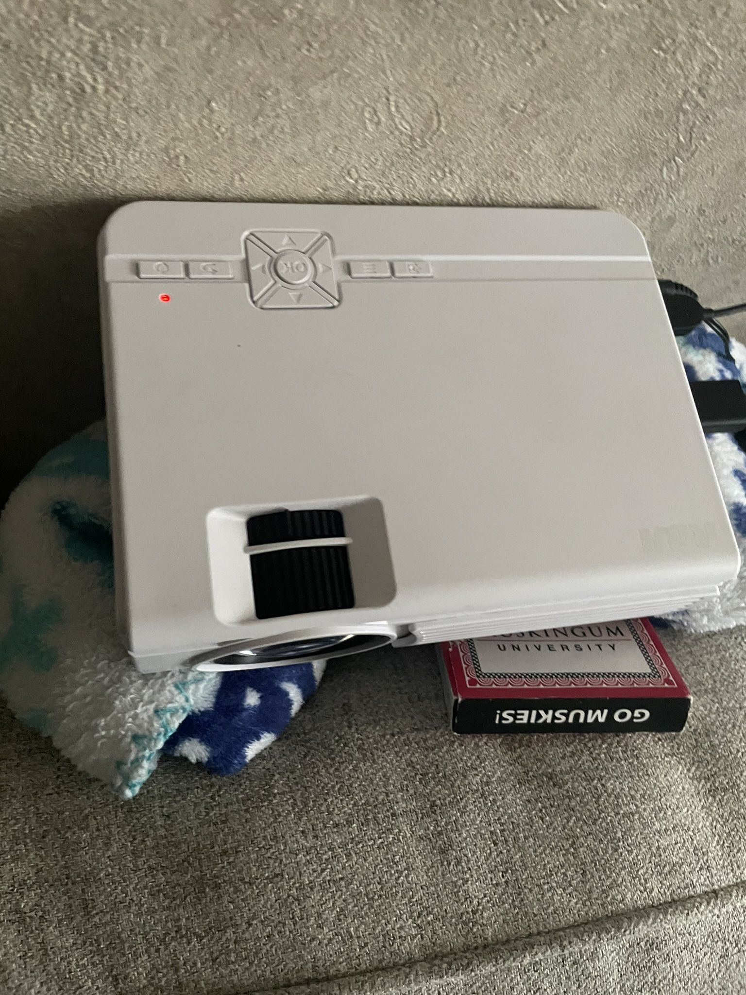 Projector. With Screen