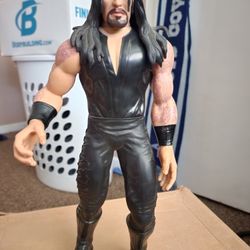 Playmates Talking The Undertaker Figure