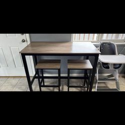 Kitchen Table, Bar Stool Type Chairs