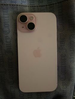 Apple iPhone 15 Pink