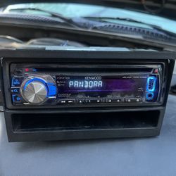 KENWOOD EXCELON CAR STEREO RADIO SINGLE DIN CD PLAYER USB AND AUX PORT