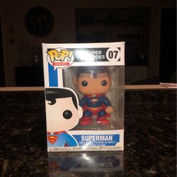 Pop! Heroes Superman Vinyl Figure