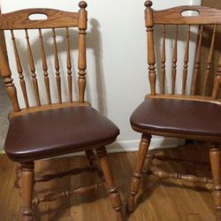 VTG -SET-2-SPINDLE WOODEN - CHAIRS 