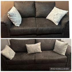2 Sofas