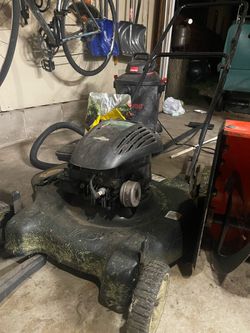 Yard Machines 22” Gas Push Lawn Mower – 4.5 HP Briggs & Stratton