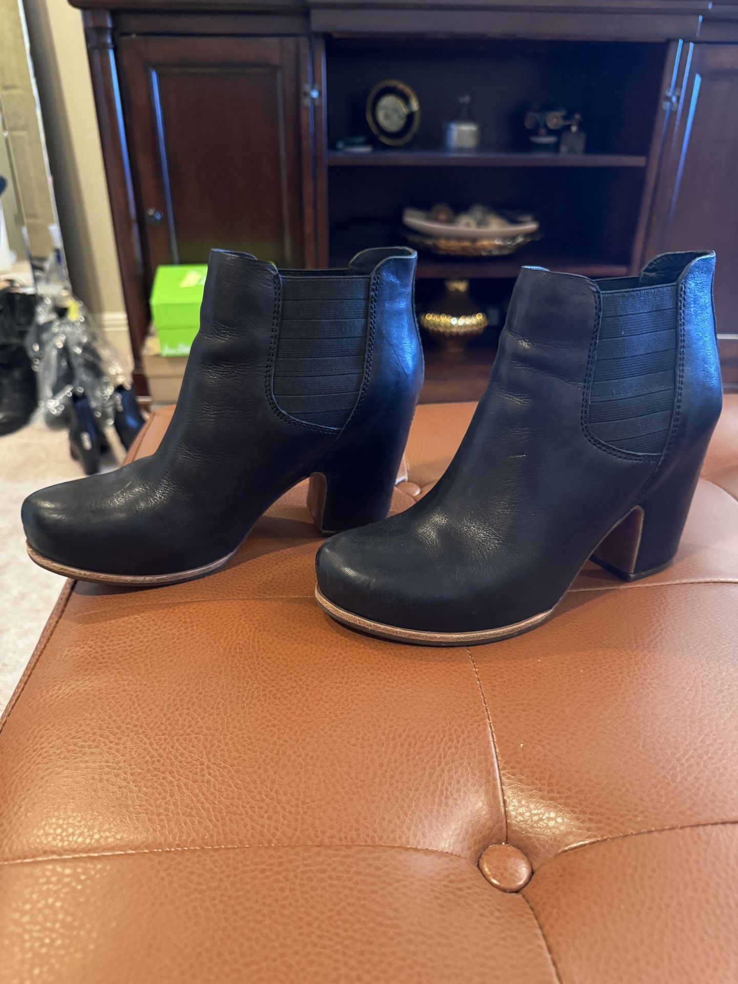 Kork-Ease Shirome bootie in black leather