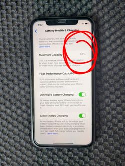 99% battery health iPhone 11 UNLOCKED