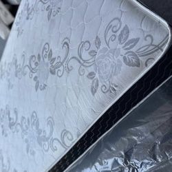 Deluxe Brand Full Size Set