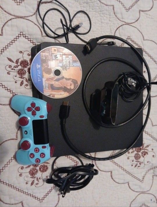 Ps4 1tb, 1080p Logitech Streaming Webcam